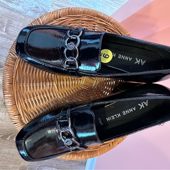 Women’s Anne Klein Shoes, Black, Size 9 - Picture 12 of 13